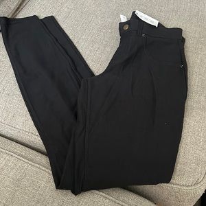Demi leggings small black.